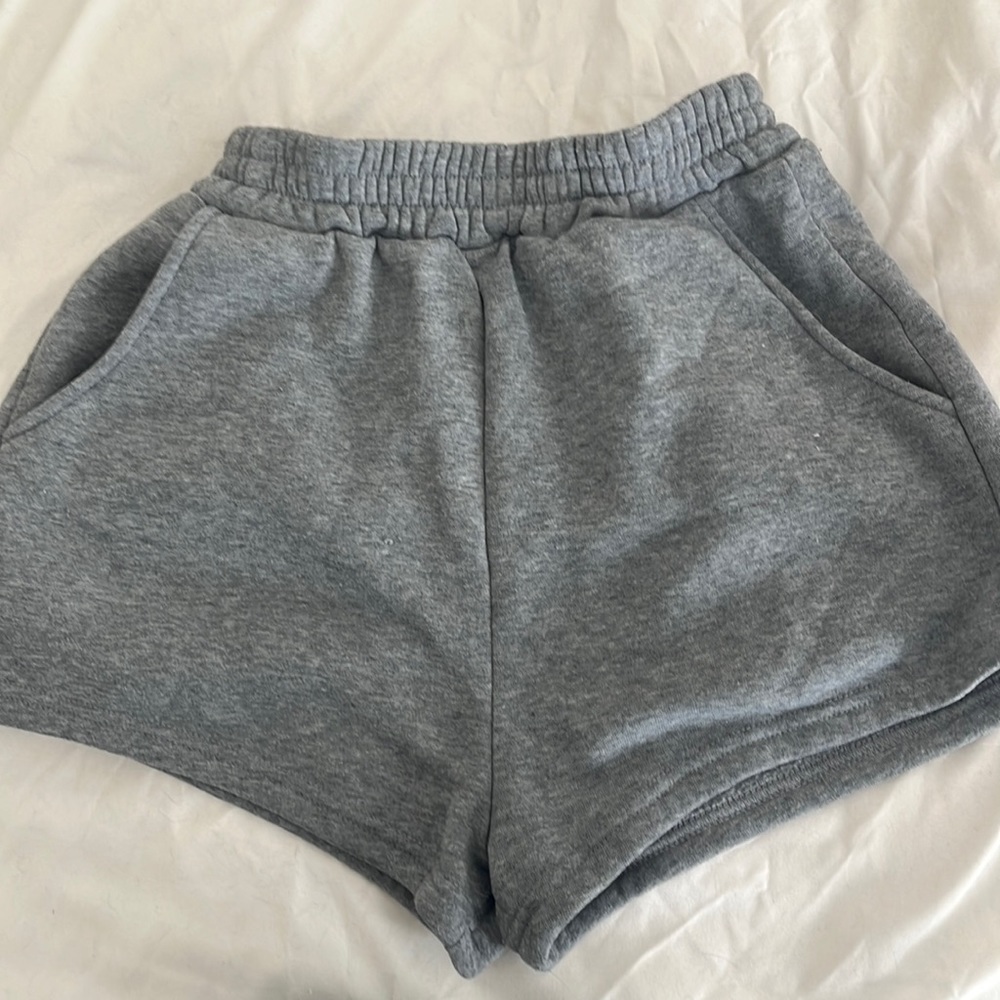 Gray sweat, shorts, size extra small